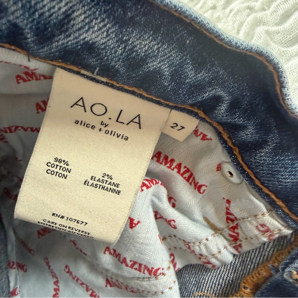 Alice + Olivia High Rise Girlfriend Jeans Studded Cuff Size 27 - Picture 8 of 15